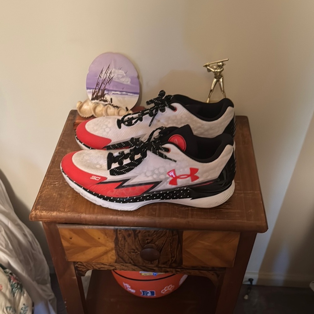 Under Armour' Red and Black Athletic Shoes